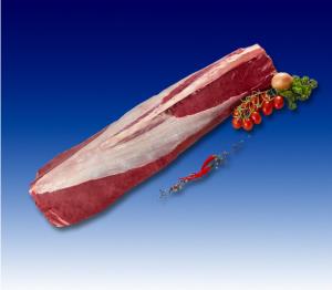 Frischer Hirschrücken mit Knochen